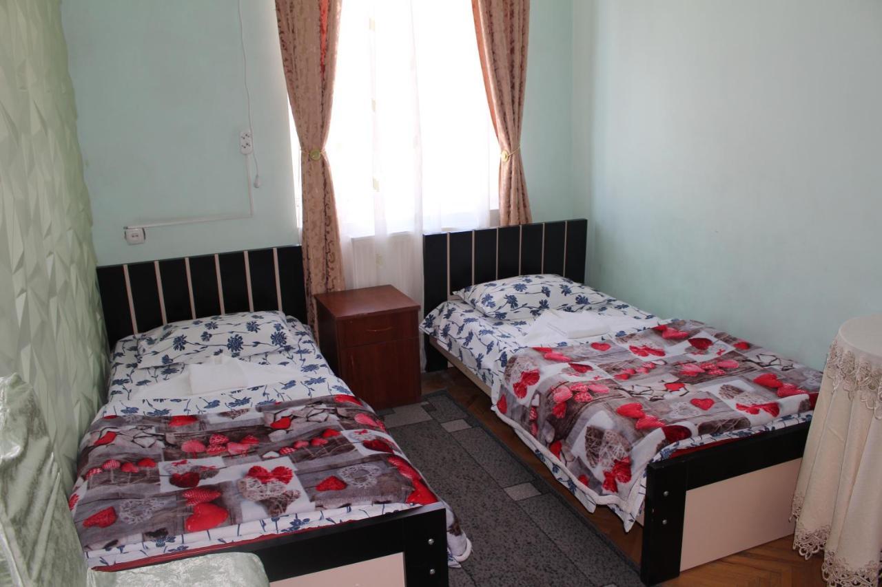 21 На Удачу Hotel Rustavi  Exterior photo